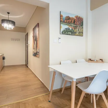 Stylish By Cloudkeys Apartment *
