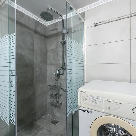 Stylish By Cloudkeys Apartment *