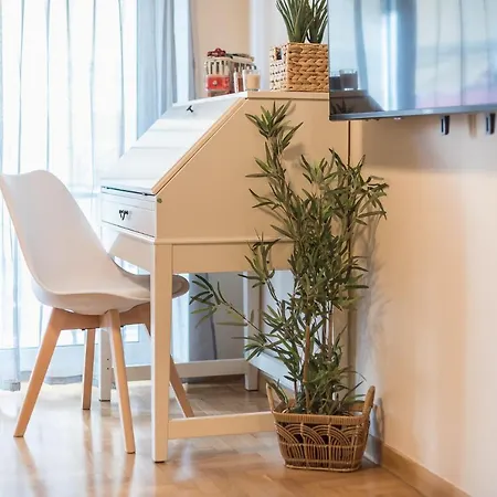 Stylish By Cloudkeys Apartment