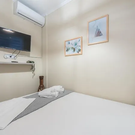 Stylish By Cloudkeys Apartment *